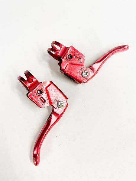 02 BRAKE LEVER RIGHT & LEFT SHIMANO DX TYPE PAIR NOS Red