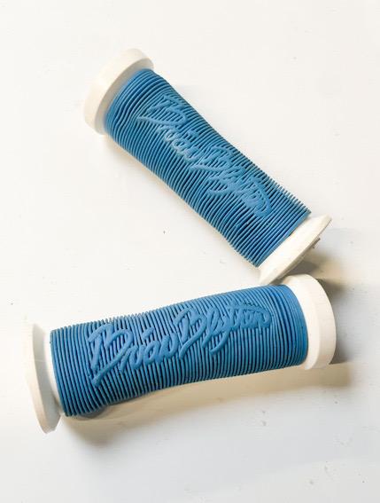 08 ODI SIGNATURE GRIPS “BRIAN BLYTHER” USED White/blue