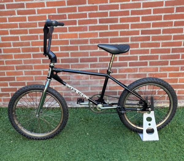 01 1980 PEUGEOT CPX100 COMPLETE OLD SCHOOL BIKE Black
