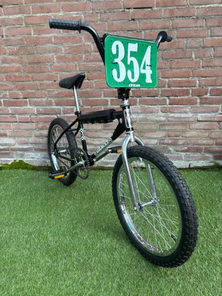 01 1980 PEUGEOT CPX100 COMPLETE OLD SCHOOL BIKE Black